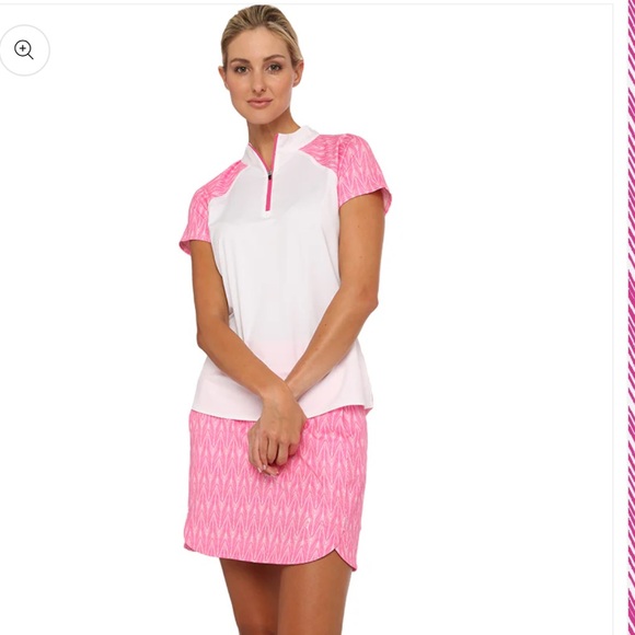 NWT Belyn Key Raglan Short Sleeve Chalk White Pink Feather Print Top Small Golf - Picture 2 of 7